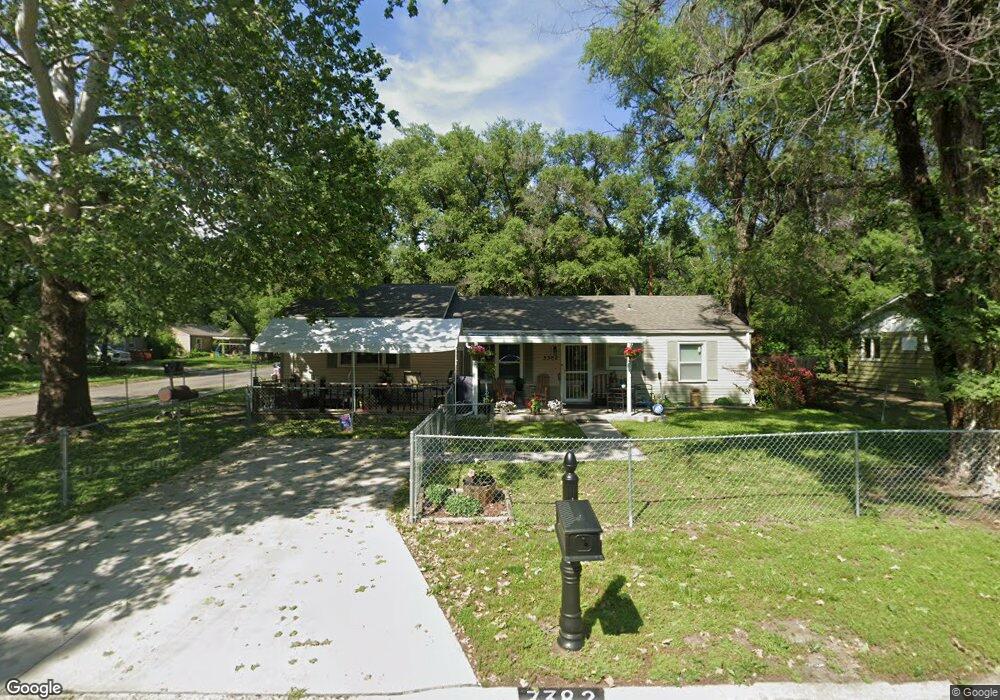 3382 SE Irvingham St, Topeka, KS 66605 - photo 1