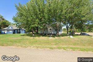 424 1st Ave SW, Wibaux, MT 59353