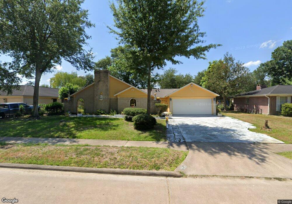 1111 Twinbrooke Dr, Houston, TX 77088 - photo 1