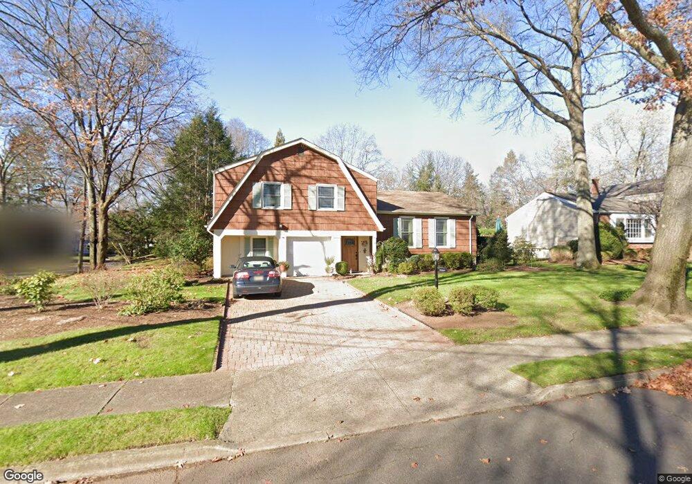 15 Vermont Dr, Paramus, NJ 07652 - photo 1