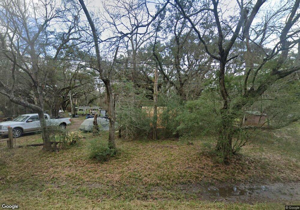 13902 Patricia Ln, Alvin, TX 77511 - photo 1