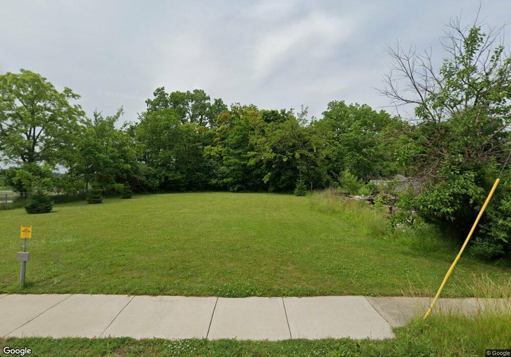 1220 S Grand Traverse St, Flint, MI 48502 - photo 1