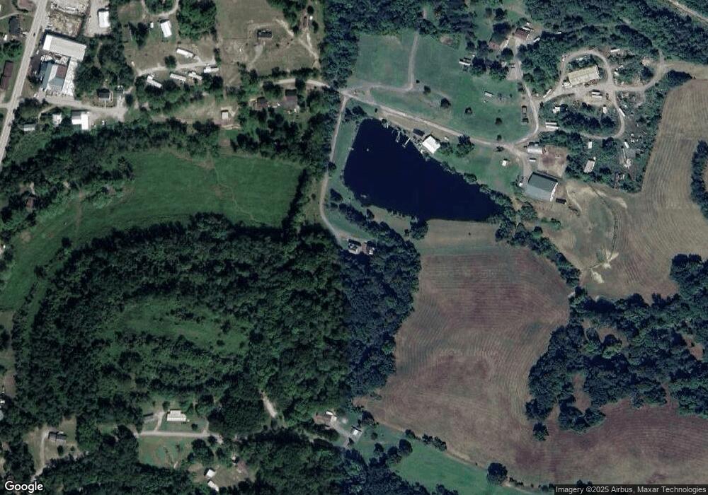 152 Saint Cloud Rd, Eighty Four, PA 15330 - photo 1