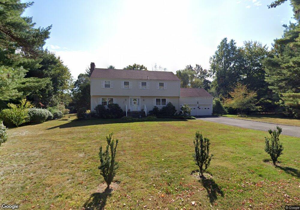 158 Putnam Rd, New Canaan, CT 06840 - photo 1