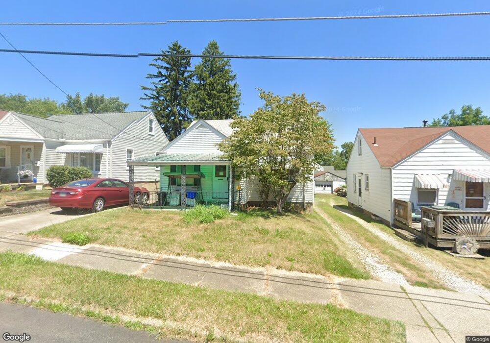 1615 Colonial Blvd NE, Canton, OH 44714 - photo 1