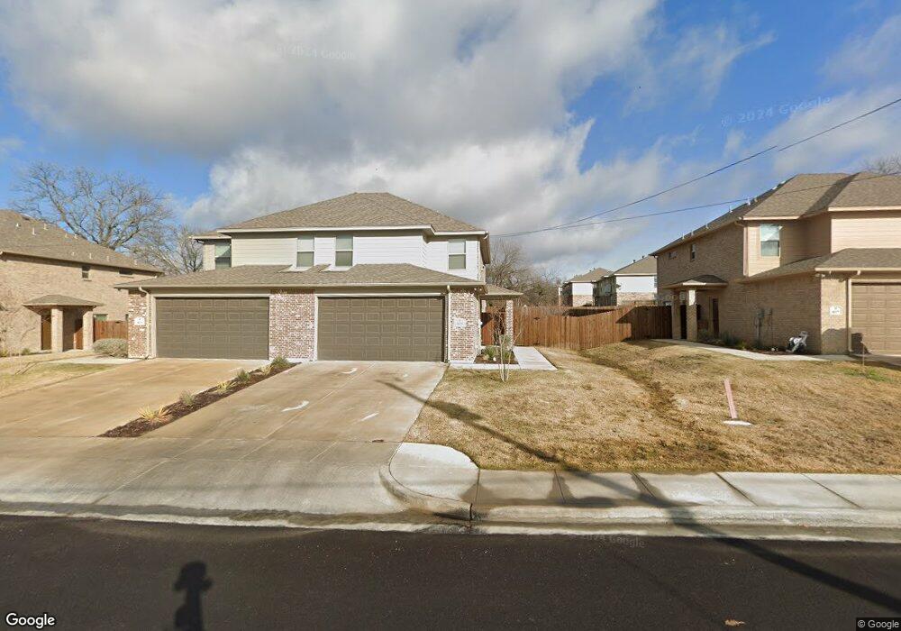 815 Jameson St, Weatherford, TX 76086 - photo 1