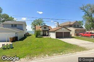404 Lakeshore Dr, Lakeside, IA 50588