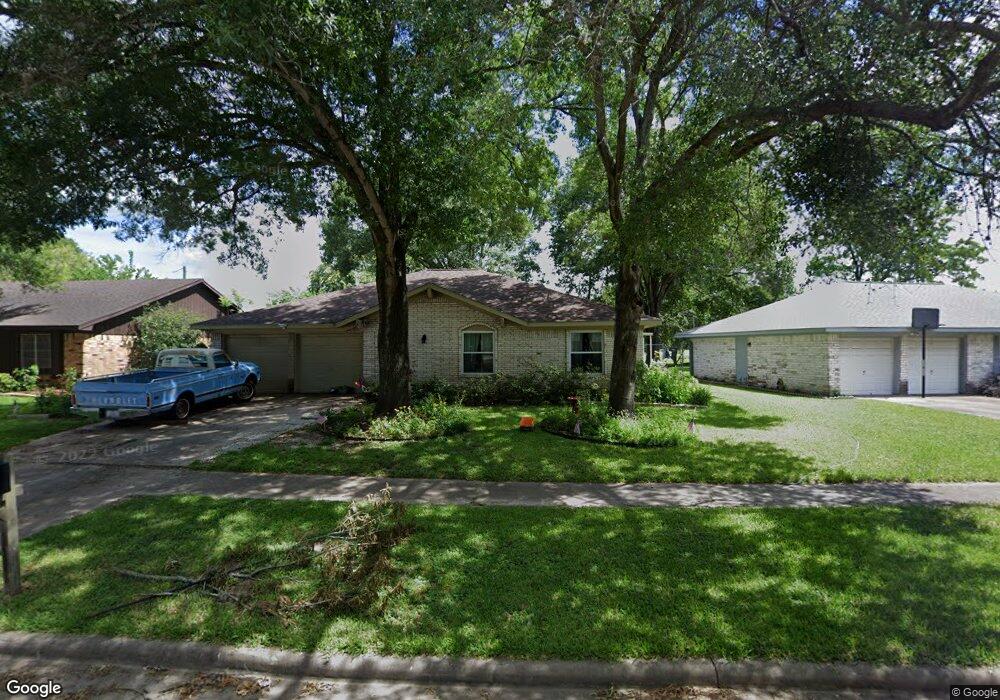 5830 Par Four Dr, Houston, TX 77088 - photo 1