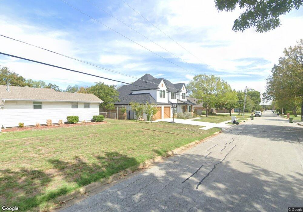 8213 Woods Ln, North Richland Hills, TX 76182 - photo 1