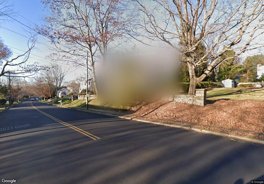 1404 Round Hill Rd, Fairfield, CT 06824 - photo 1