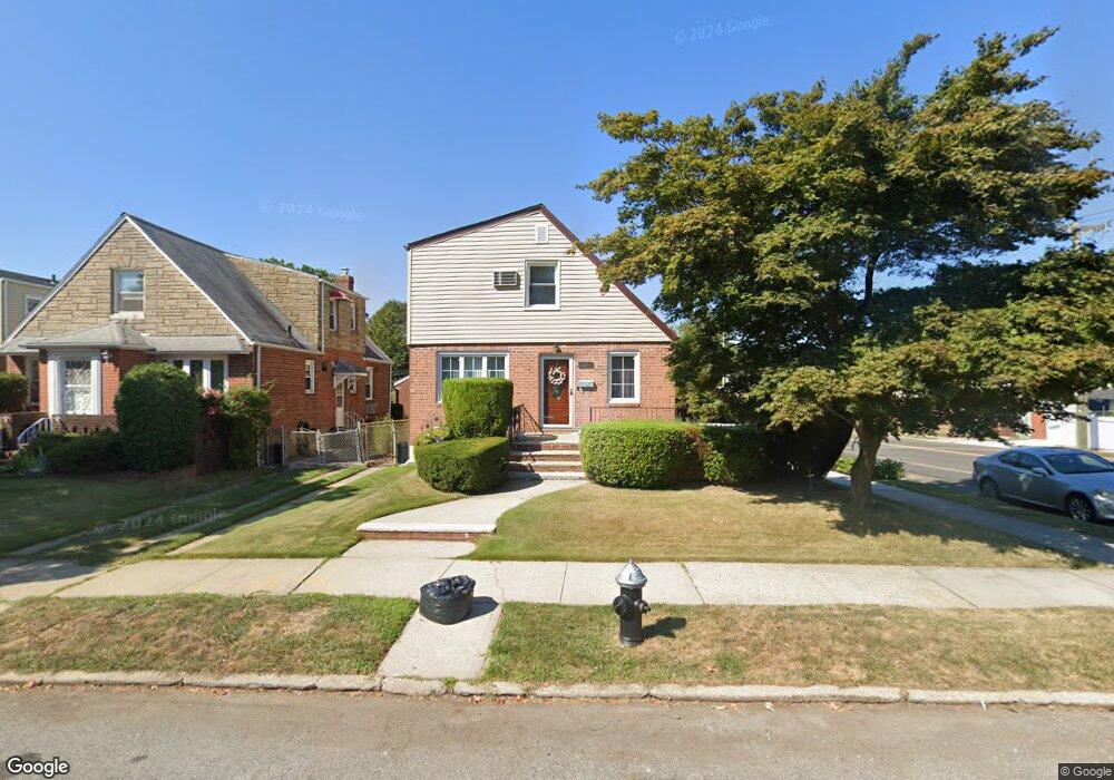 5804 192nd St, Fresh Meadows, NY 11365 - photo 1