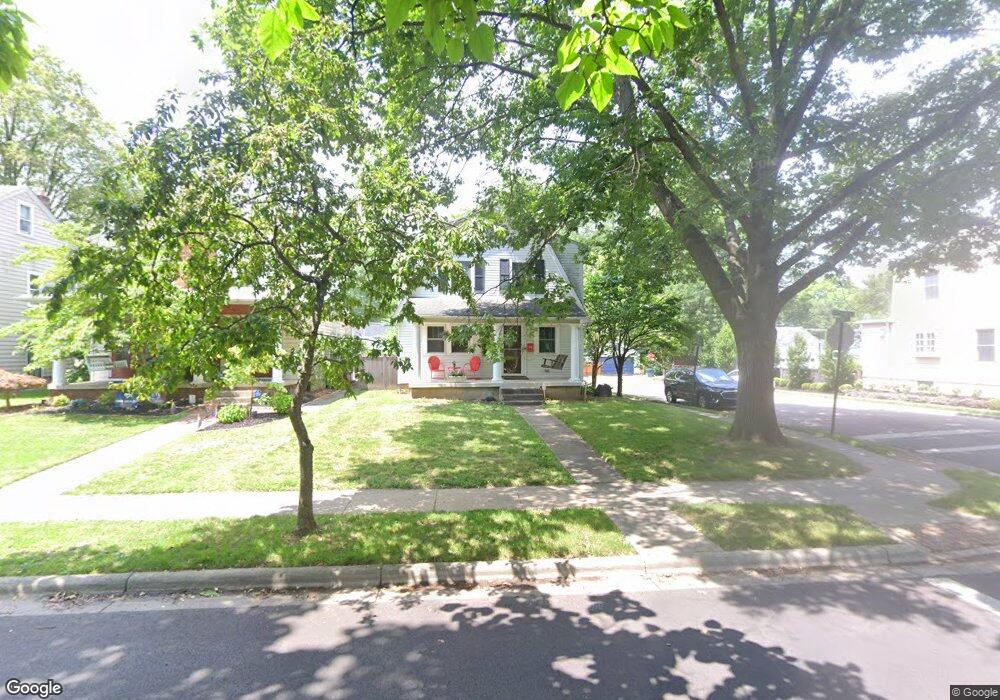 829 Euclaire Ave, Columbus, OH 43209 - photo 1