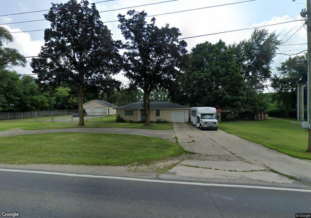 803 W Mishawaka Rd, Elkhart, IN 46517 - photo 1