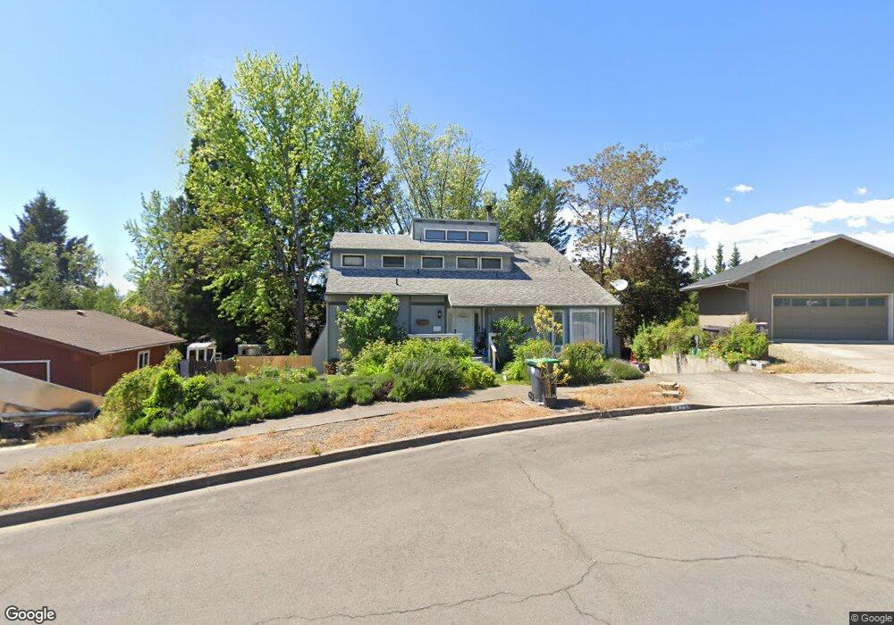 1475 Ramada Ave, Medford, OR 97504 - photo 1