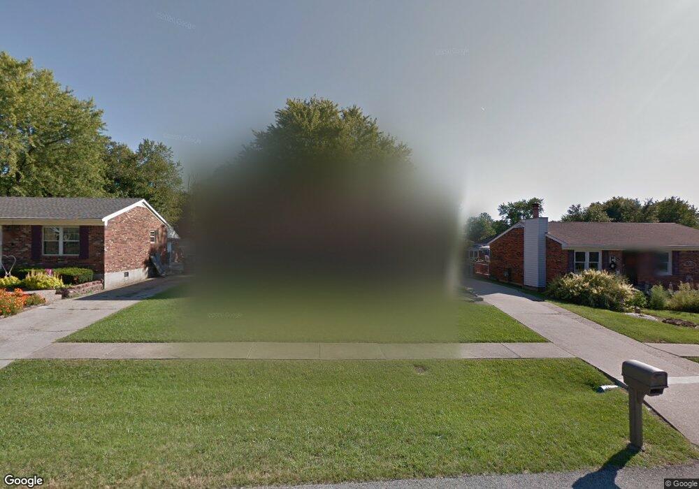 6806 Spourtland Dr, Louisville, KY 40228 - photo 1