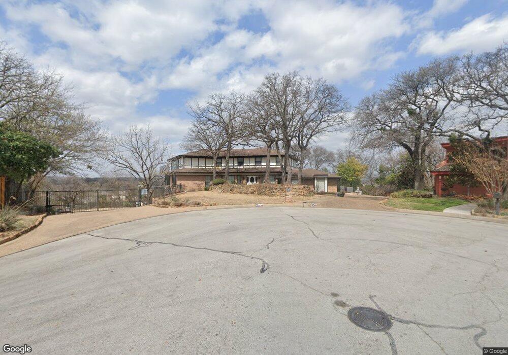 1434 Crownhill Dr, Arlington, TX 76012 - photo 1