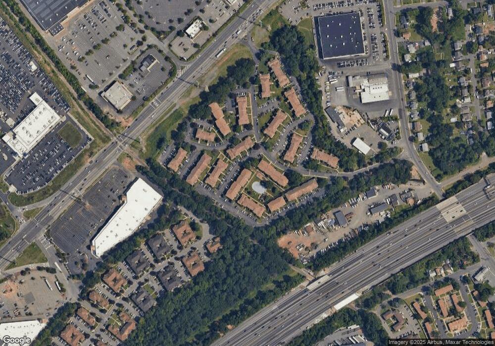 902 Edison Glen Te unit 902, Edison, NJ 08837 - photo 1