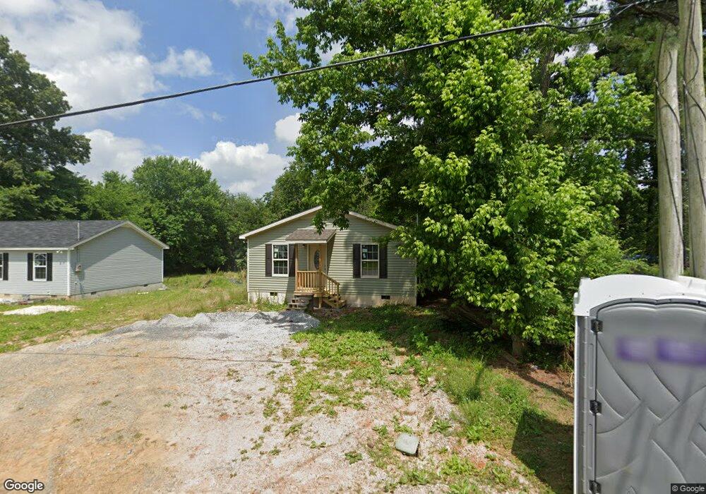 611 Woodrow St, Manchester, TN 37355 - photo 1