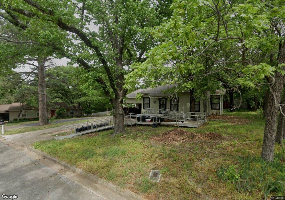 1317 W Monterey St, Denison, TX 75020 - photo 1