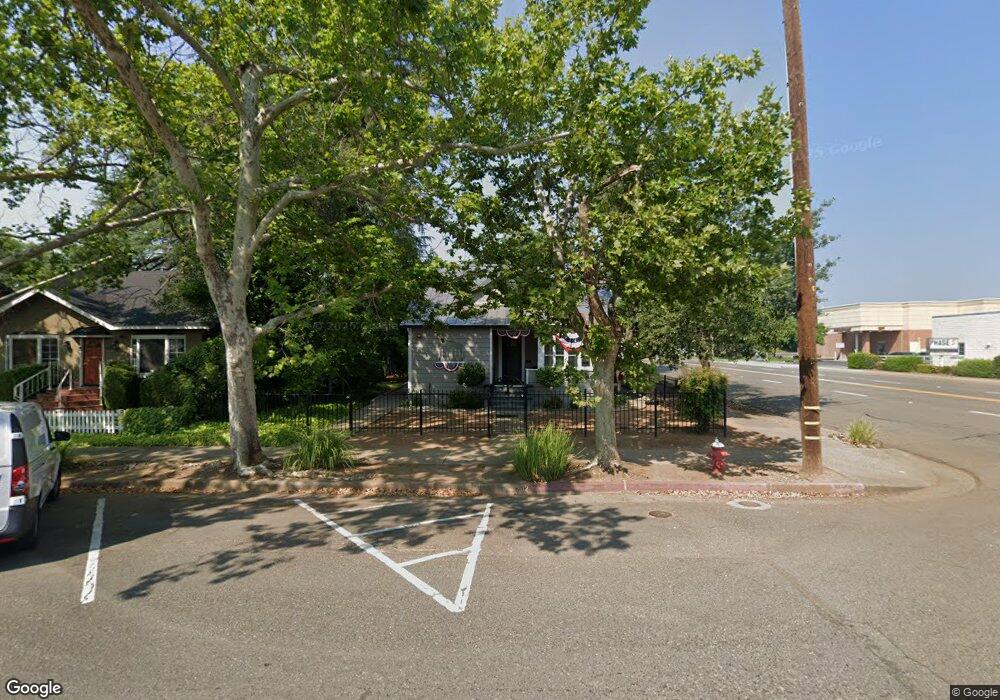 1302 Oregon St, Redding, CA 96001 - photo 1