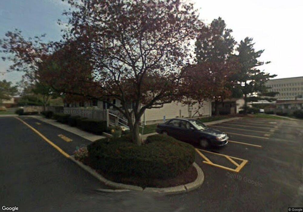 4948 Willoway Ct E, Columbus, OH 43220 - photo 1