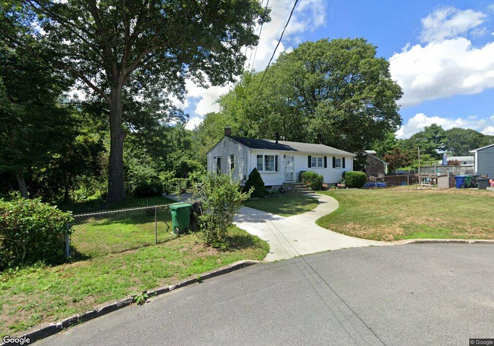 165 Kerri Lyn Rd, Warwick, RI 02889 - photo 1