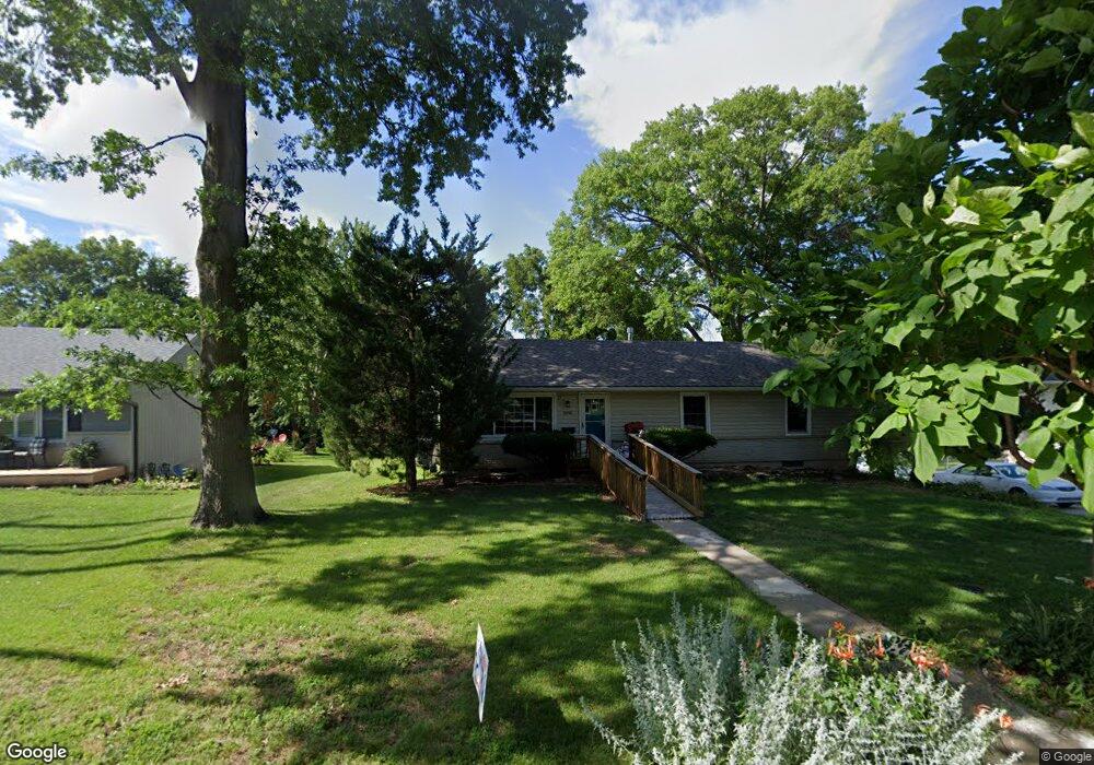 10910 W 50th Terrace, Shawnee, KS 66203 - photo 1