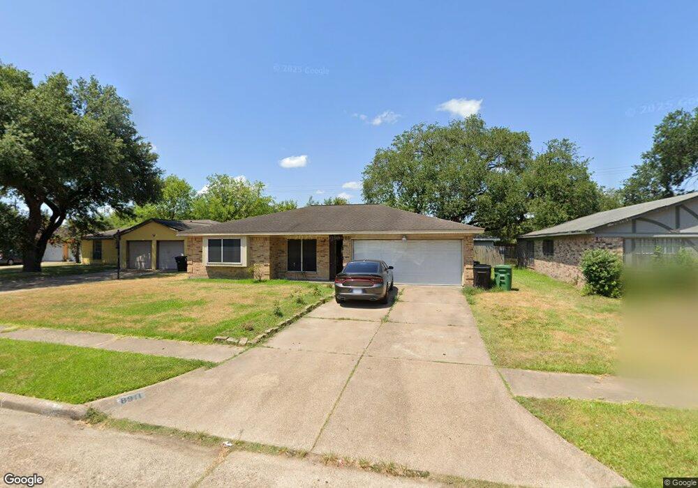 8911 Glen Shadow Dr, Houston, TX 77088 - photo 1