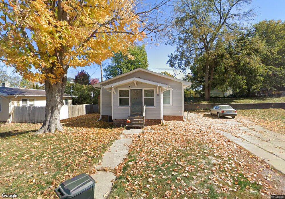 10 Bungalow Ct, Newton, IA 50208 - photo 1