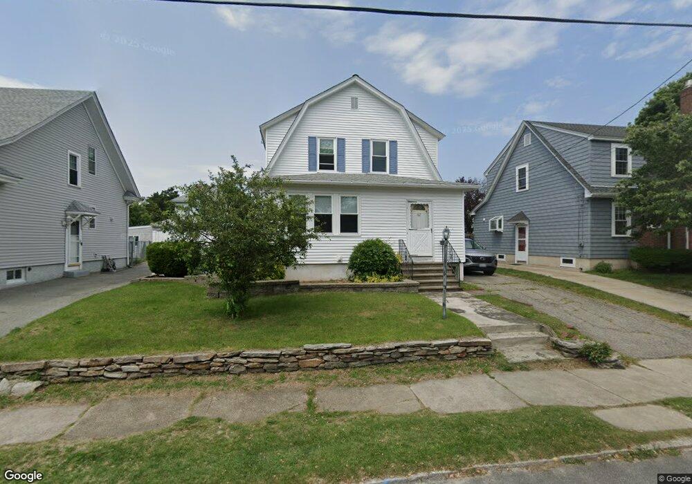 82 Welfare Ave, Cranston, RI 02910 - photo 1