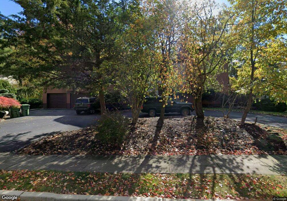 28 Ten Eyck Place, Edison, NJ 08820 - photo 1