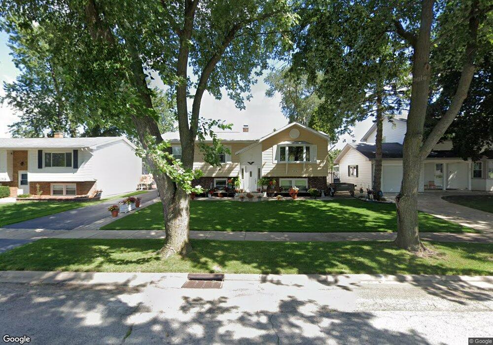 2914 Carriage Ln, Waukegan, IL 60085 - photo 1