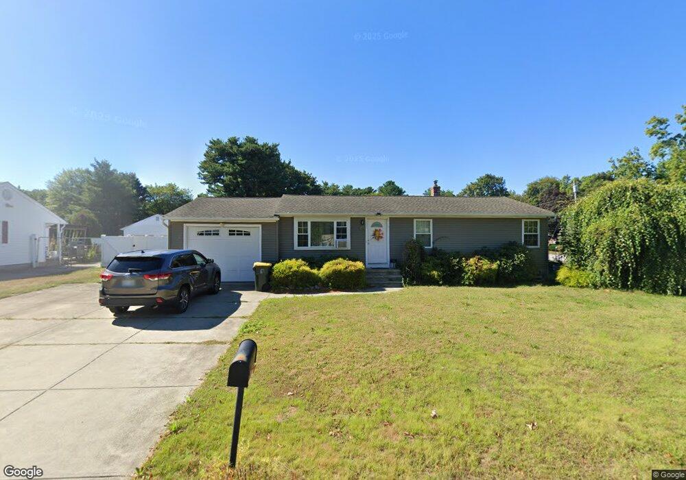 10 Rosewood Dr, Greenville, RI 02828 - photo 1