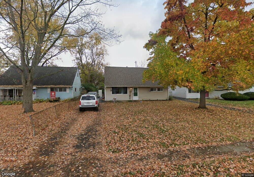 537 Beechwood Rd, Columbus, OH 43213 - photo 1