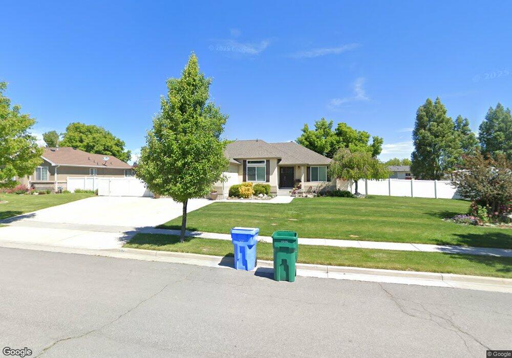 2104 W Silver Tree Cir, Riverton, UT 84065 - photo 1