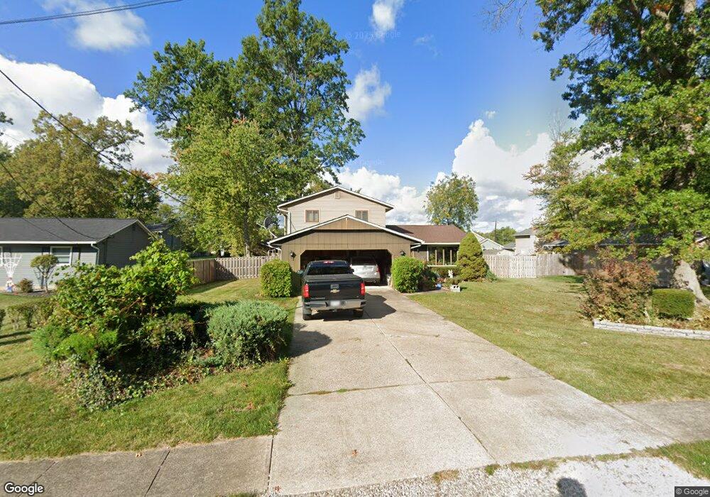 622 Treadway Blvd, Sheffield Lake, OH 44054 - photo 1