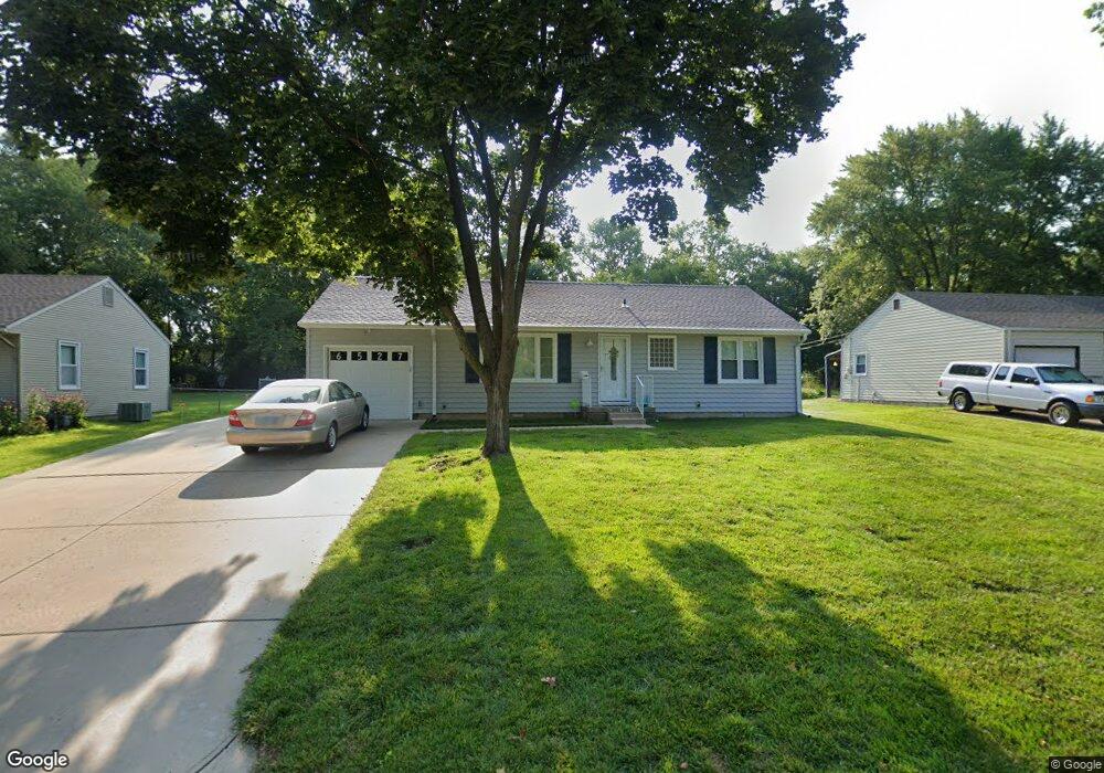 6527 Switzer St, Shawnee, KS 66203 - photo 1