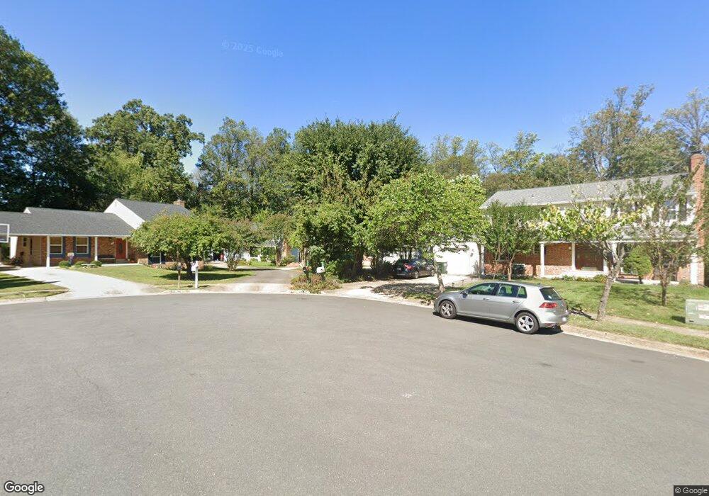 8703 Litwalton Ct, Vienna, VA 22182 - photo 1