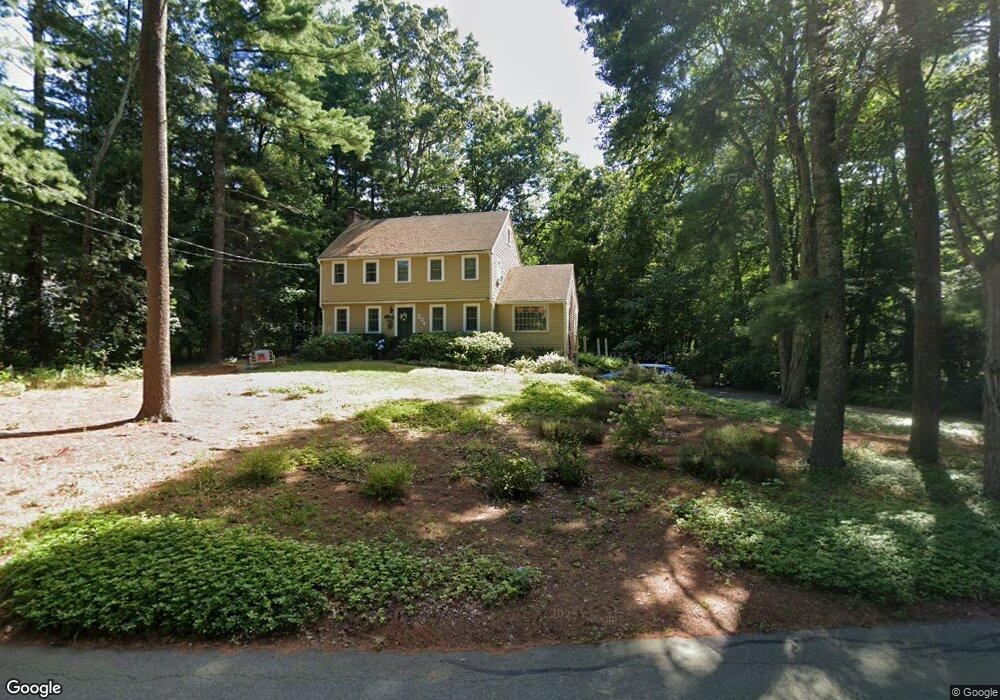 204 Candlewood Ln, Hanover, MA 02339 - photo 1