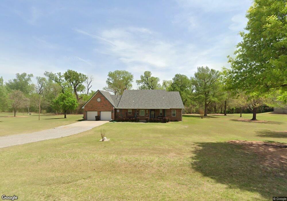 885 Squirrel Ct, Tuttle, OK 73089 - photo 1