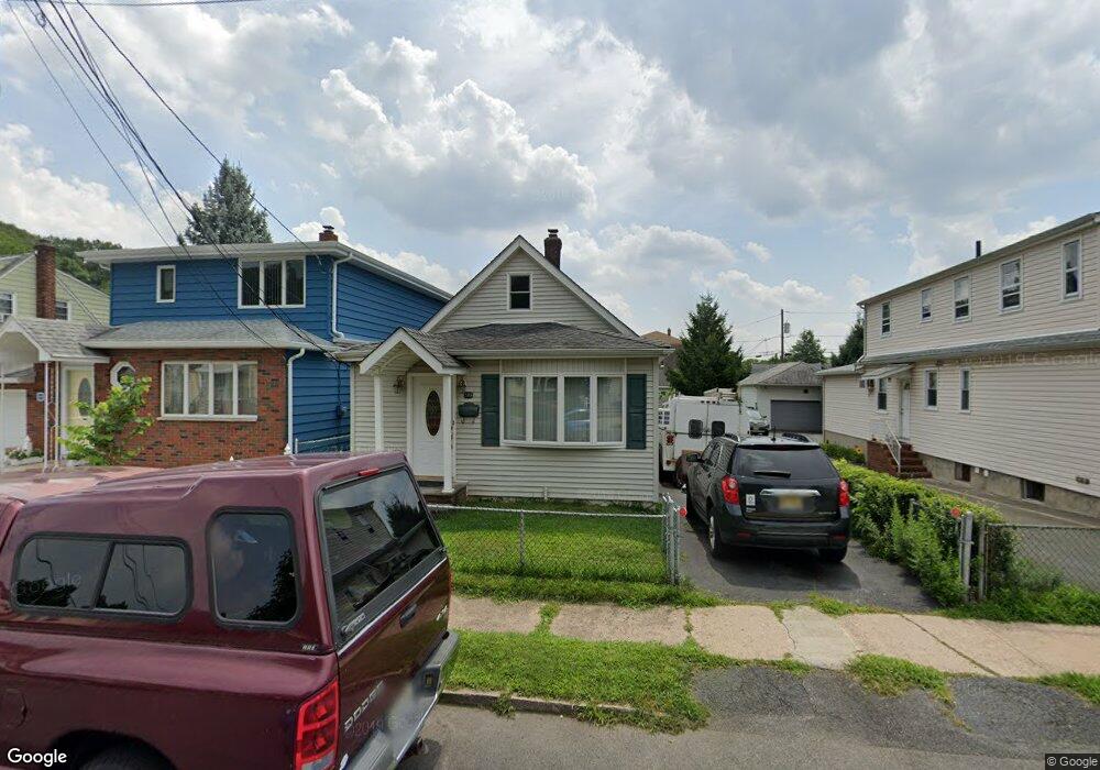 286 Hathaway St, Wallington, NJ 07057 - photo 1