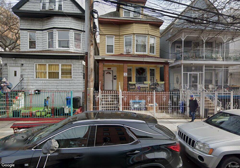 2876 Briggs Ave, Bronx, NY 10458 - photo 1