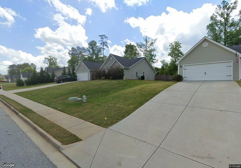 509 Embassy Walk, Winder, GA 30680 - photo 1