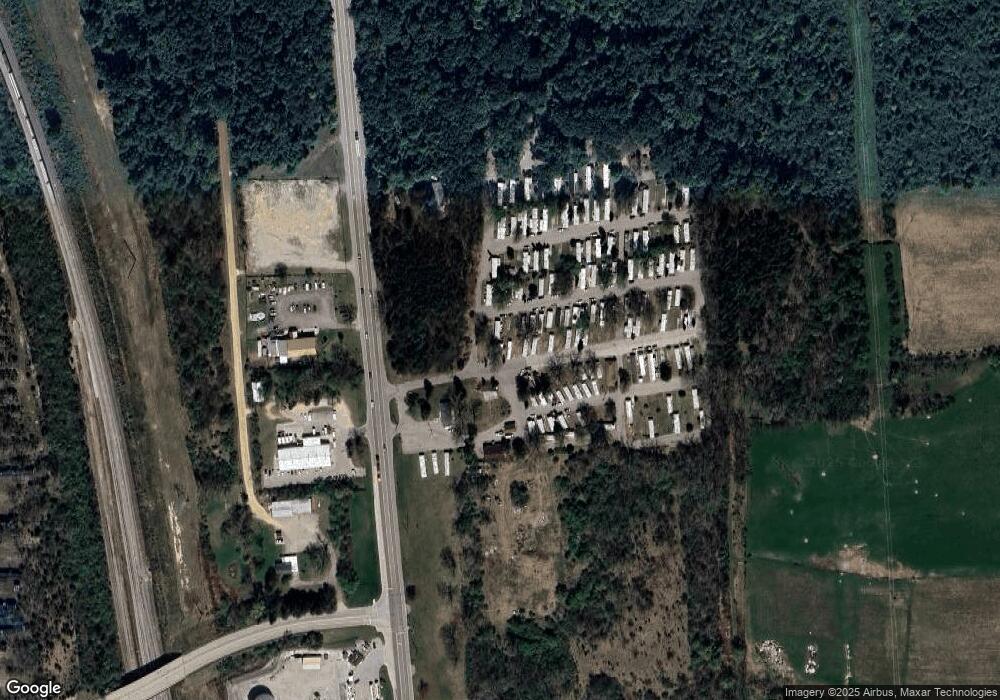 104 Main Dr, Mount Morris, MI 48458 - photo 1