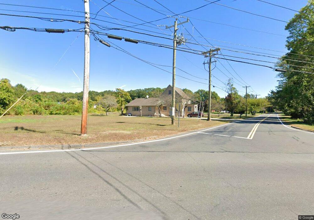 242 Cayenne St, West Springfield, MA 01089 - photo 1