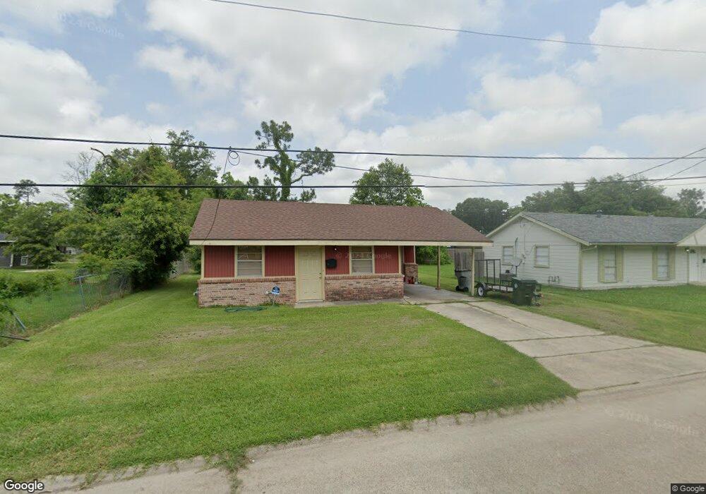 1725 Clover Dr, Lake Charles, LA 70607 - photo 1