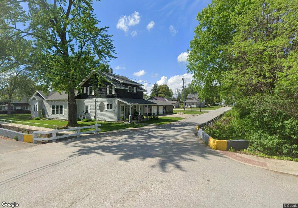 10 Walnut St, La Fontaine, IN 46940 - photo 1