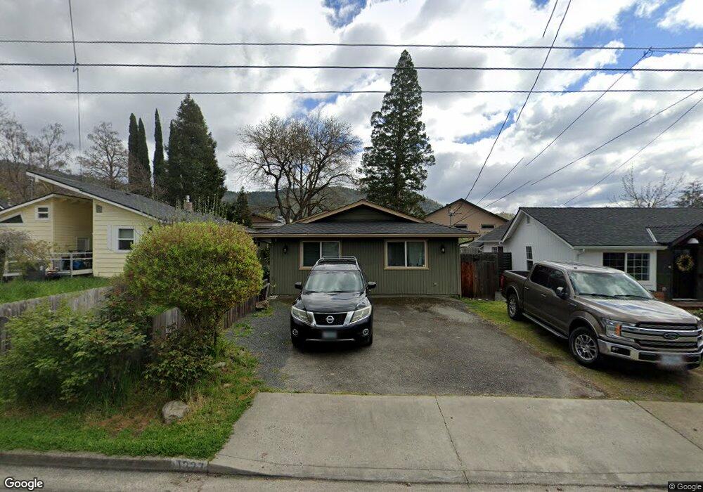 1327 NW Conklin Ave, Grants Pass, OR 97526 - photo 1