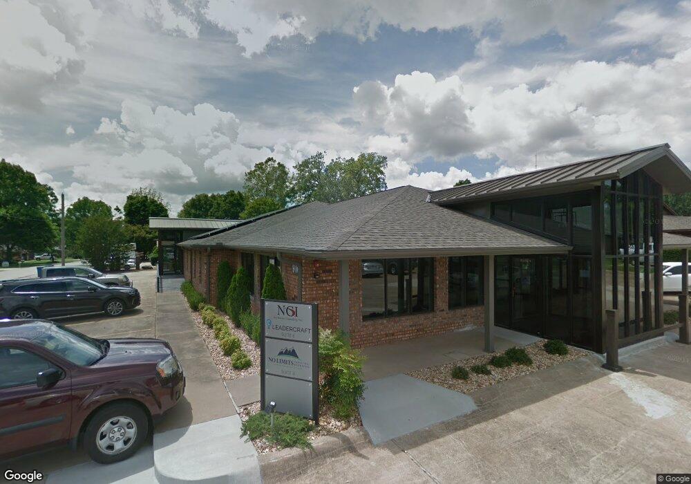 910 NW 7th St, Bentonville, AR 72712 - photo 1