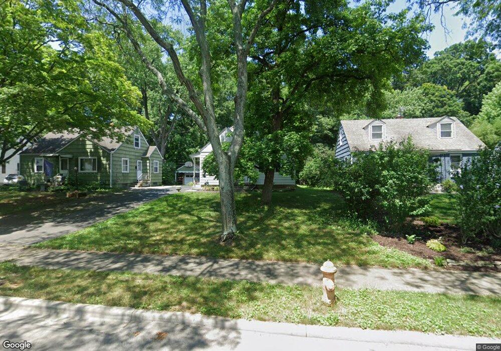 578 Blenheim Rd, Columbus, OH 43214 - photo 1